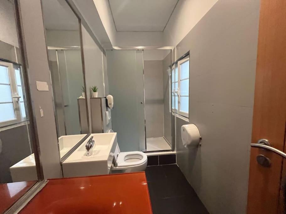 3 Bedroom, 2,5 Bathroom - Bairro Alto Residence Lisbon Bagian luar foto