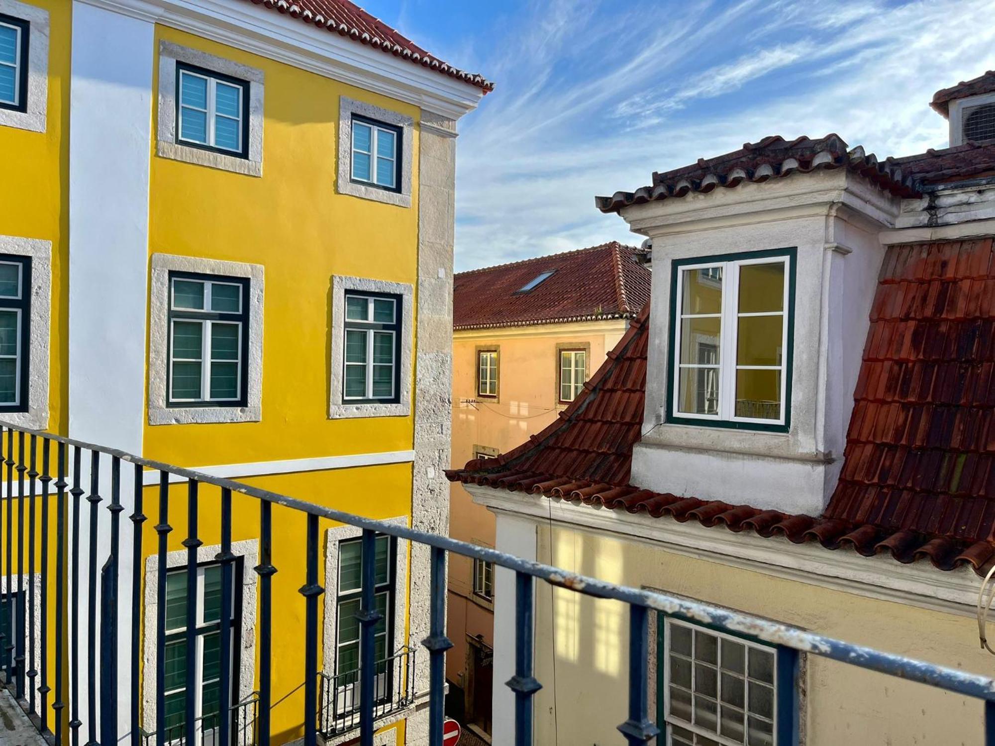 3 Bedroom, 2,5 Bathroom - Bairro Alto Residence Lisbon Bagian luar foto