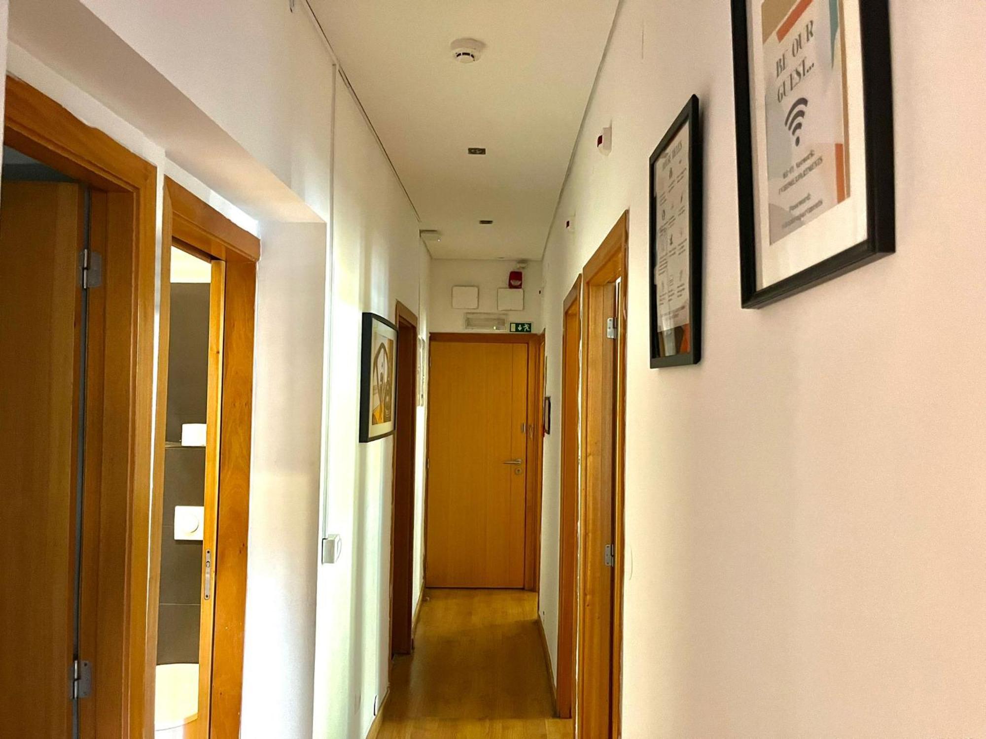 3 Bedroom, 2,5 Bathroom - Bairro Alto Residence Lisbon Bagian luar foto