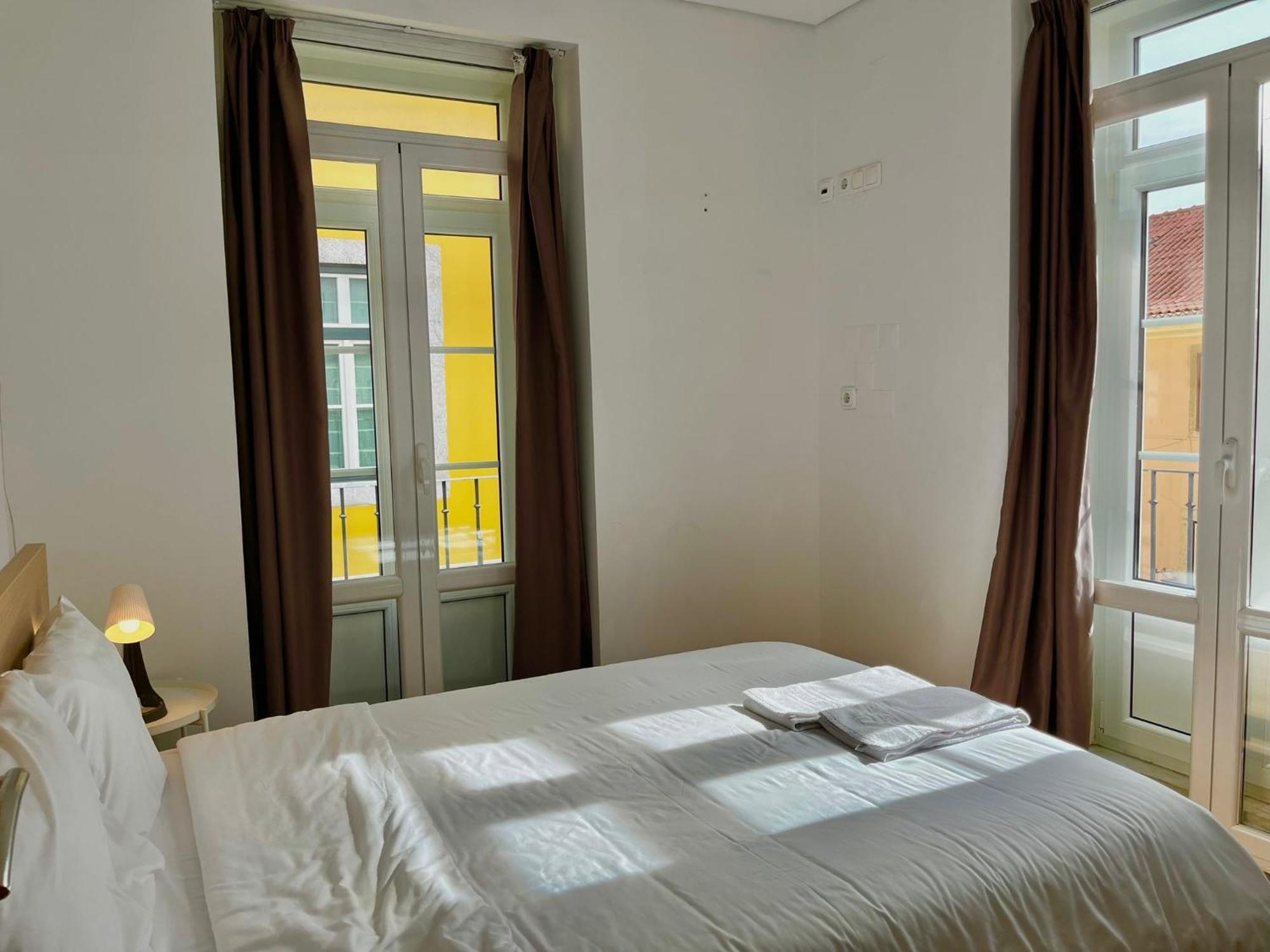 3 Bedroom, 2,5 Bathroom - Bairro Alto Residence Lisbon Bagian luar foto